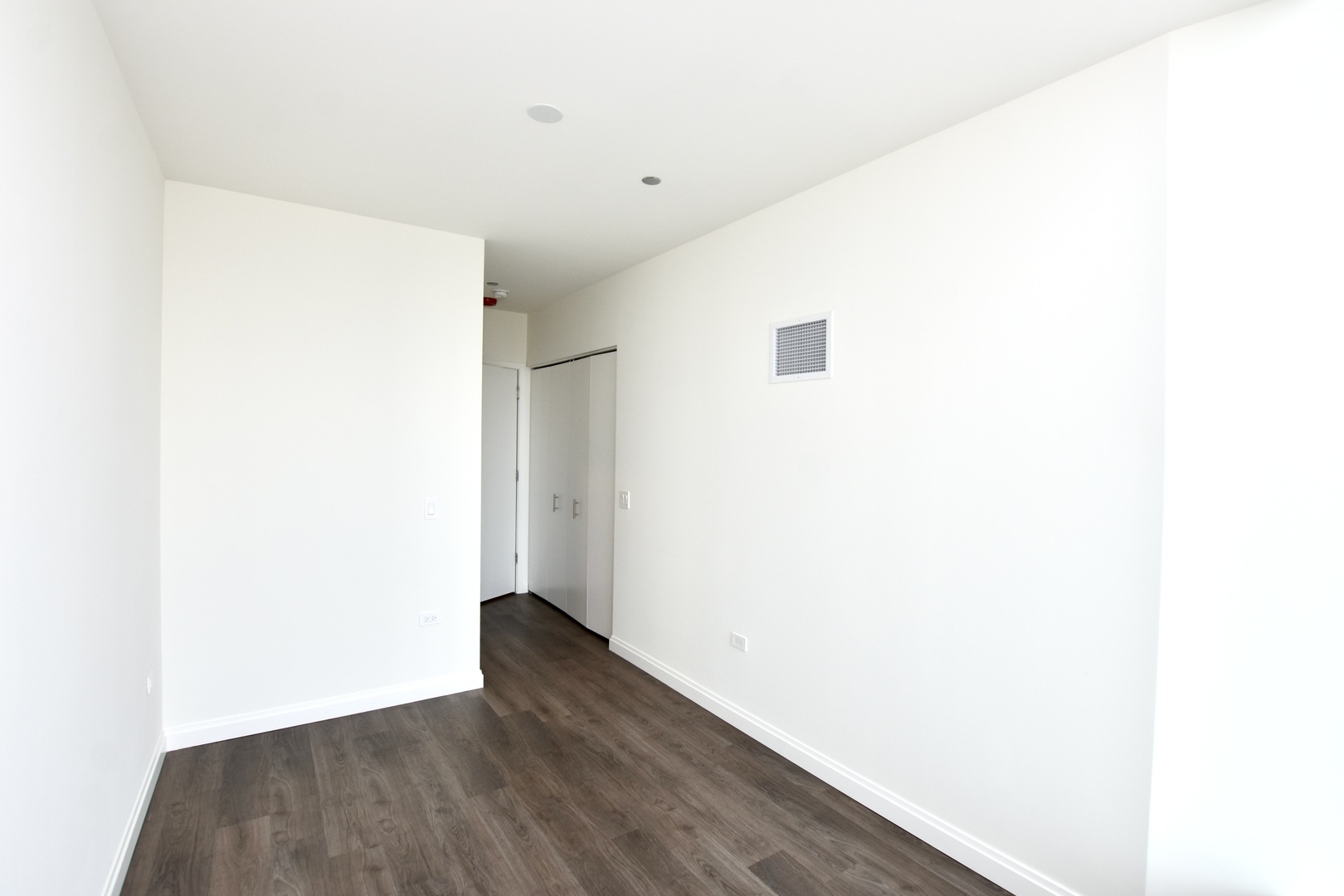 1000 S Michigan Avenue 5402 Property Photo 18