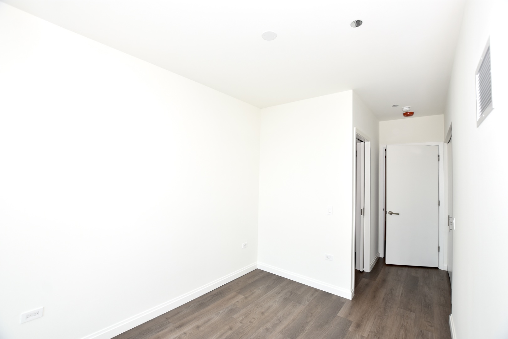 1000 S Michigan Avenue 5402 Property Photo 19