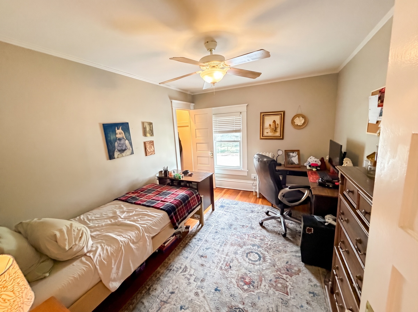 211 N Batavia Avenue Property Photo 14