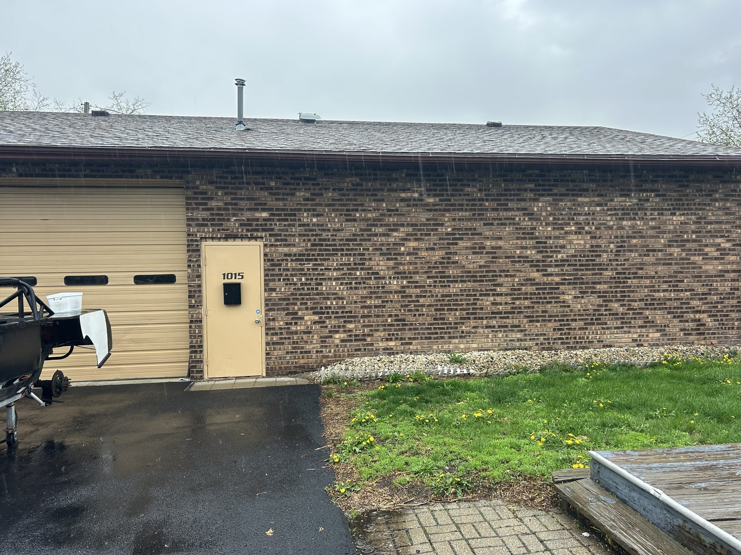 1015 E Broadway Avenue Property Photo 1