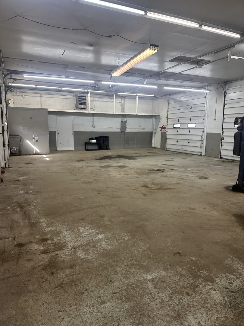 1015 E Broadway Avenue Property Photo 6