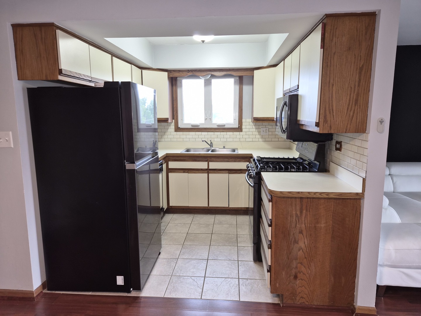 14655 Lamon Avenue 3s Property Photo 10