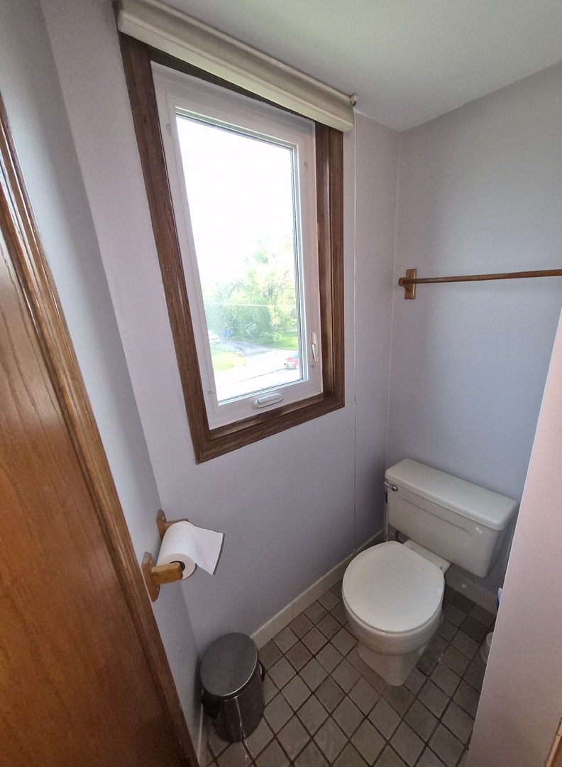 14655 Lamon Avenue 3s Property Photo 12
