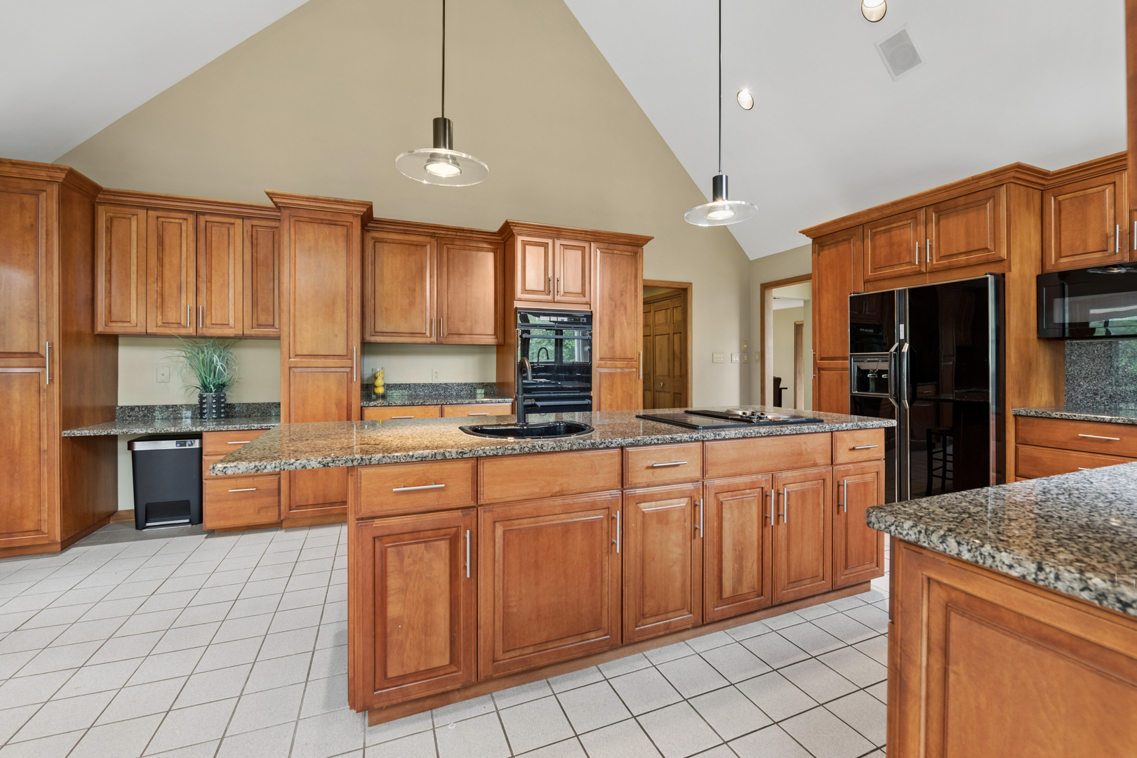 6414 Vermont Trail Property Photo 13
