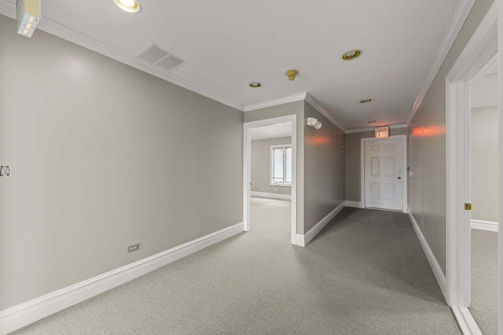 610 N Washington Street 2-1 Property Photo 4