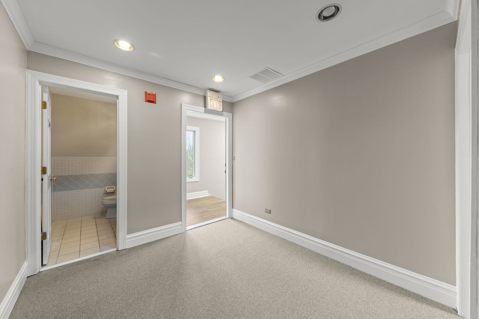 610 N Washington Street 2-1 Property Photo 11