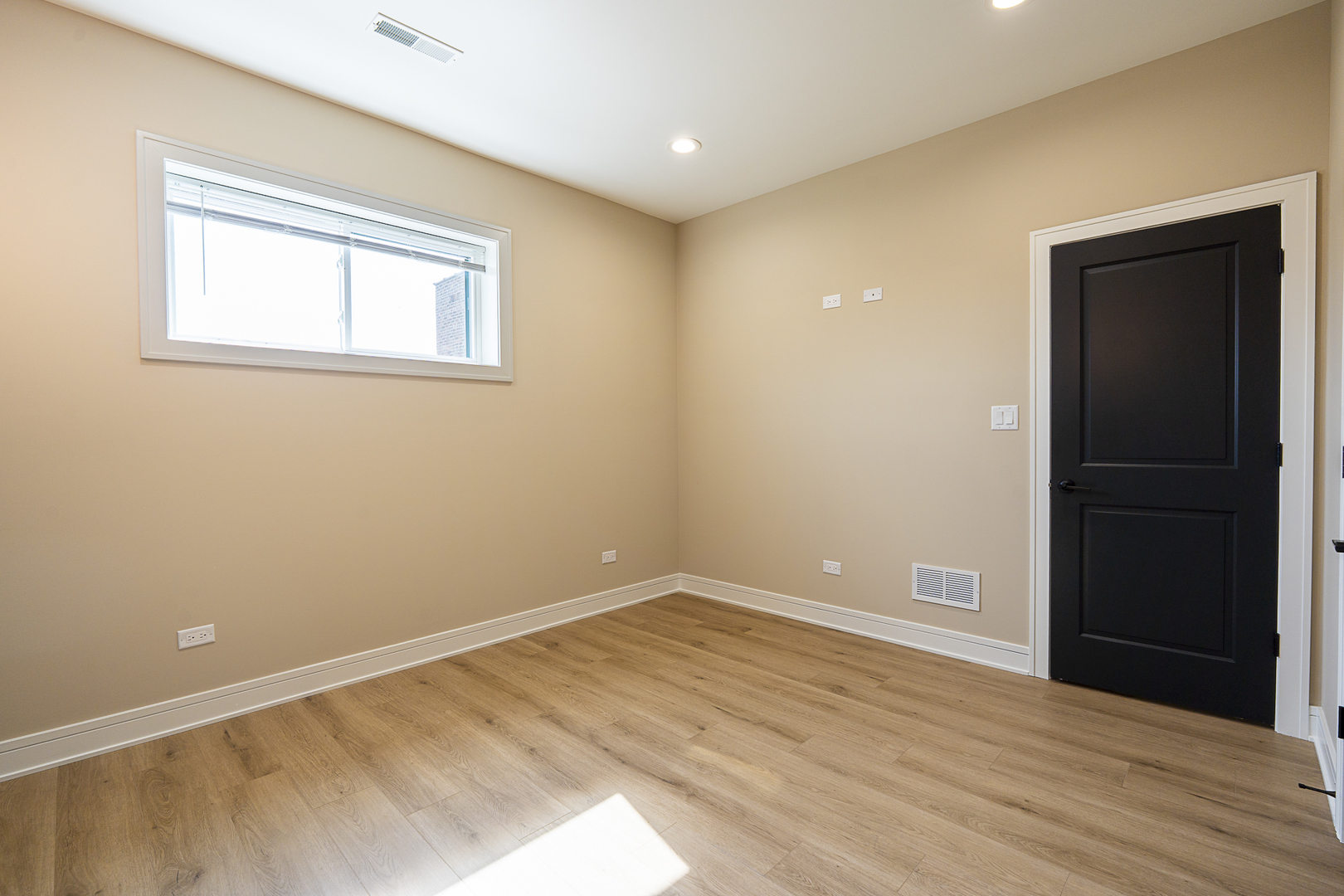 6621 S Drexel Avenue Property Photo 18