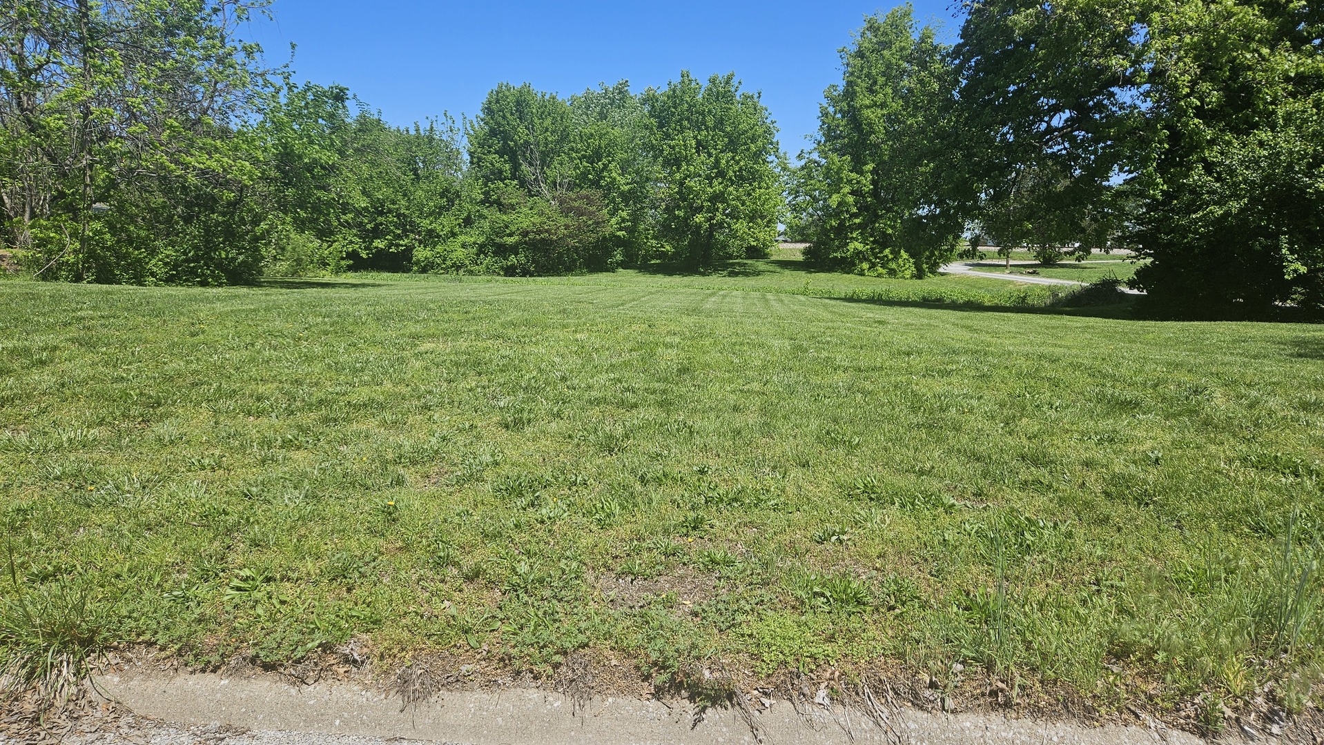 0000 W Main Street Property Photo 8