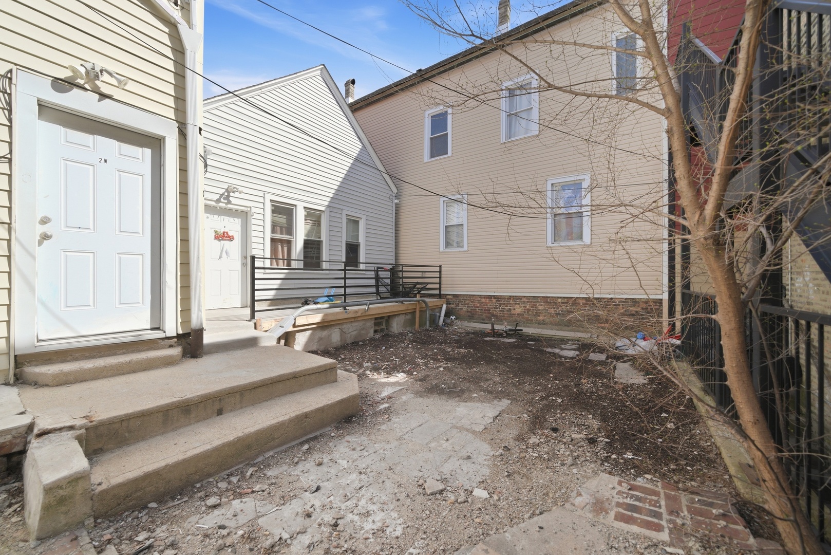 4800 S Winchester Avenue Property Photo 7