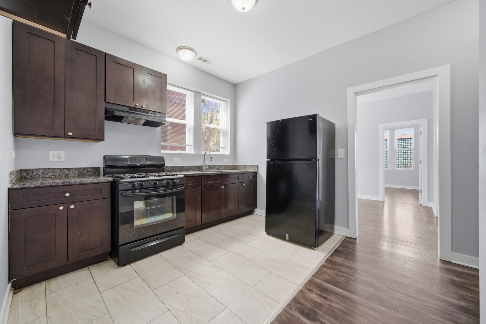 4800 S Winchester Avenue Property Photo 8