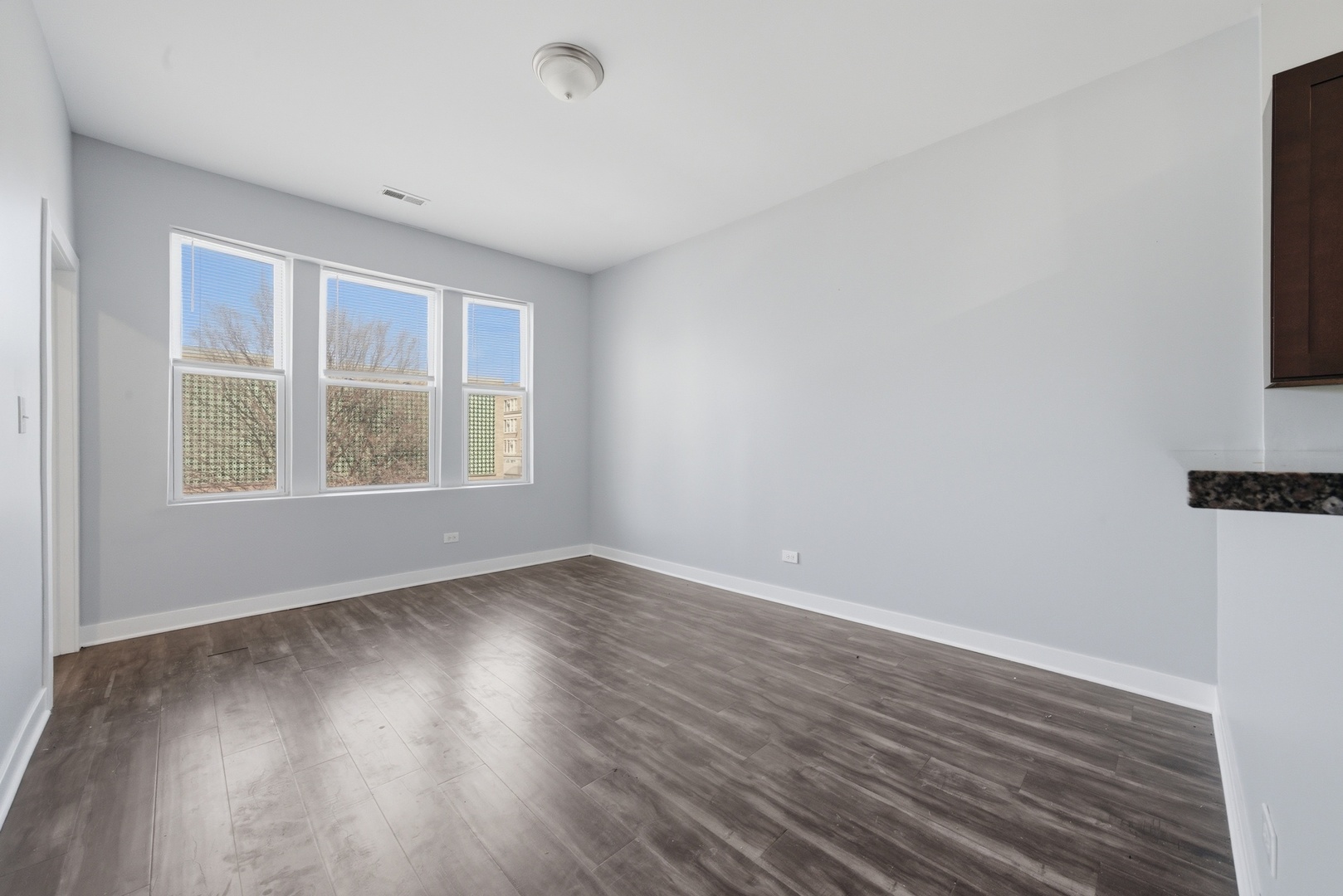 4800 S Winchester Avenue Property Photo 16