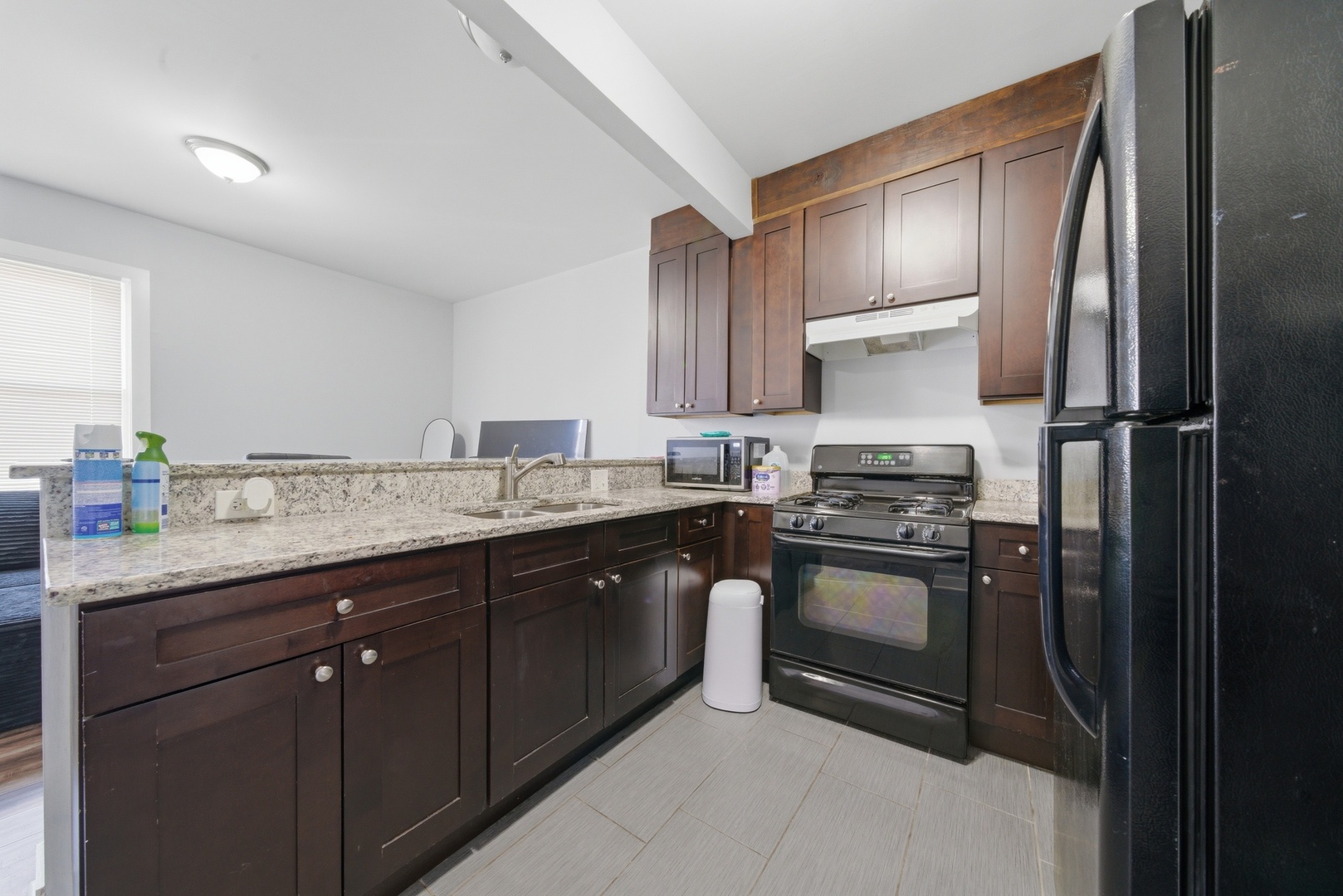 4800 S Winchester Avenue Property Photo 27