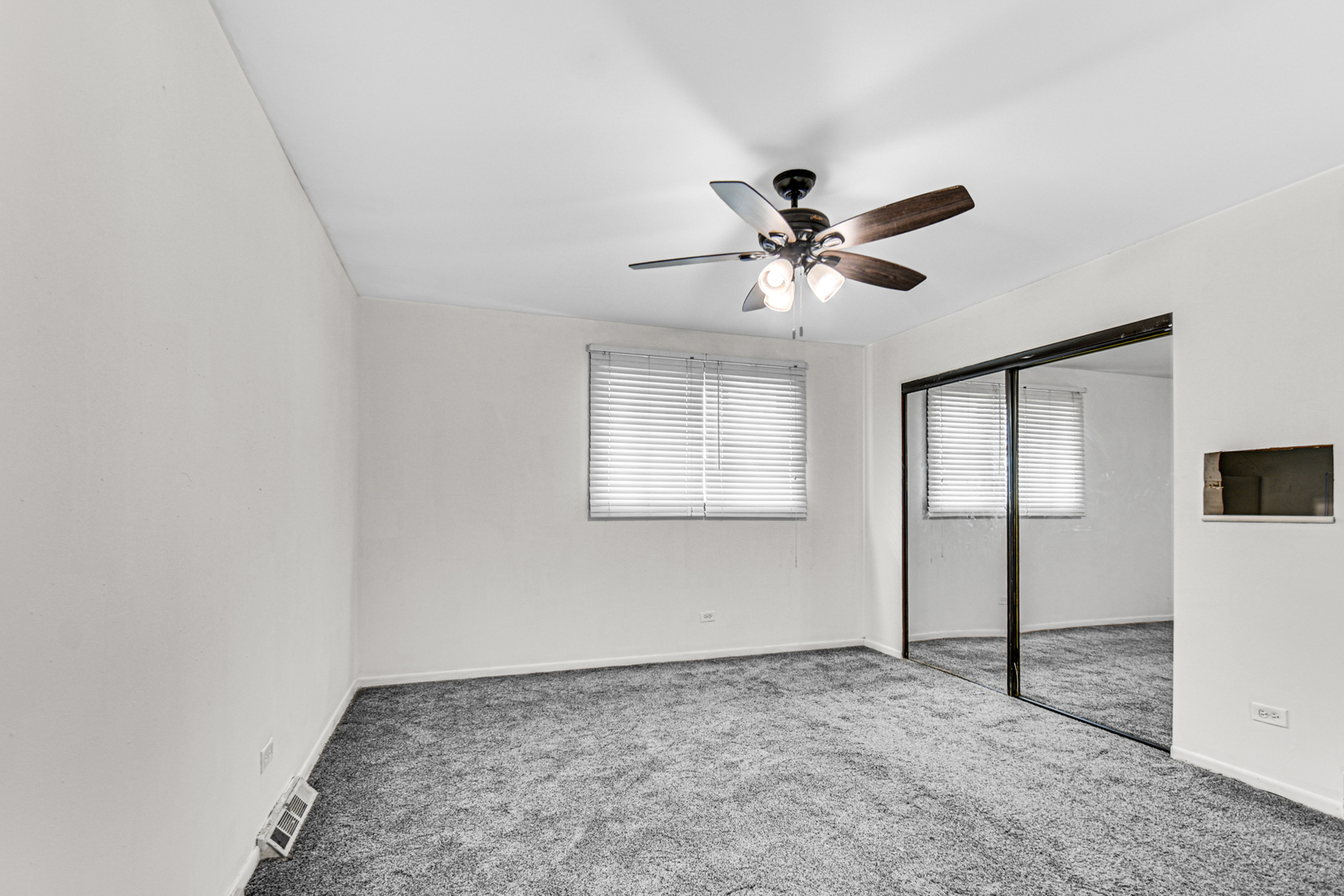 15601 Ridgeland Avenue Property Photo 18