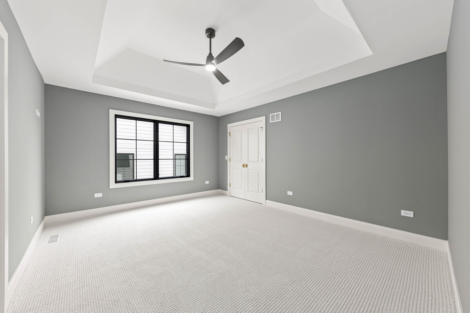 660 N Eagle Street Property Photo 31
