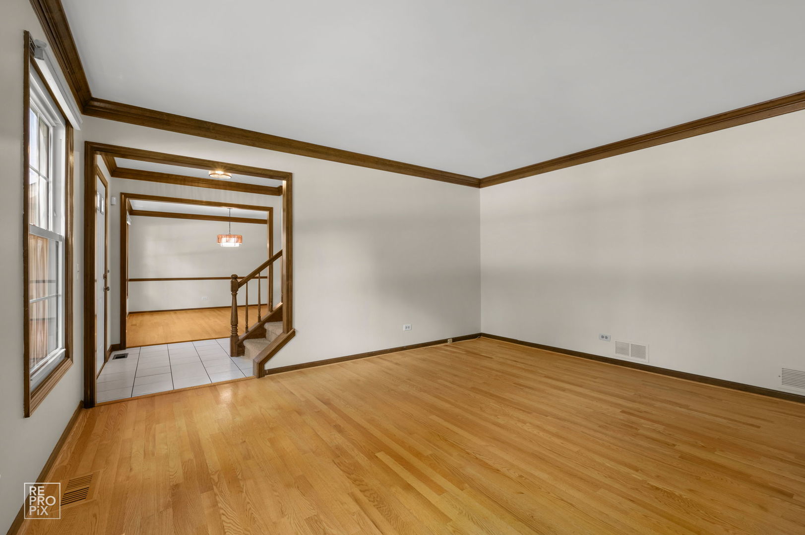 1749 E Bailey Road Property Photo 4