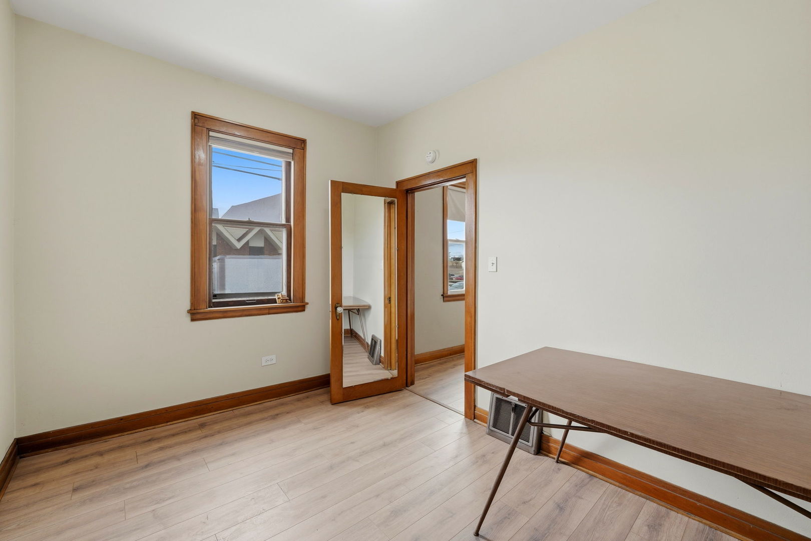 2111 Main Street Property Photo 14