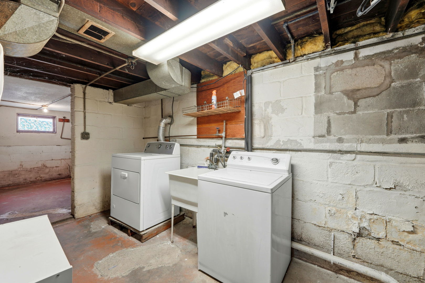 2111 Main Street Property Photo 30