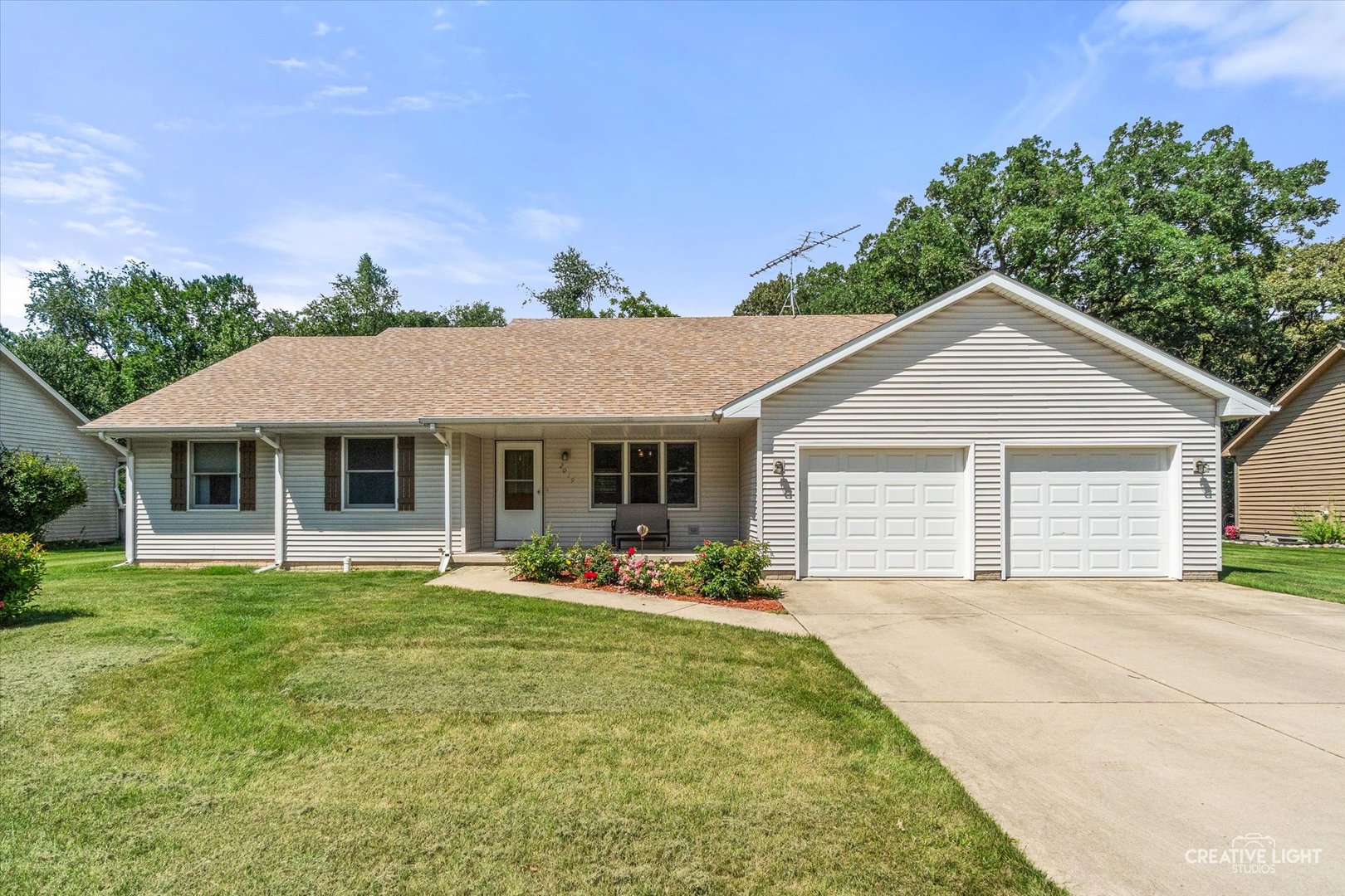 2019 Pauline Place Property Photo 2