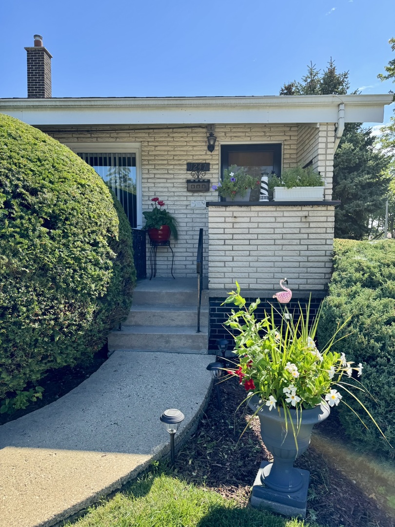 1247 S Mannheim Road 3 Property Photo 2