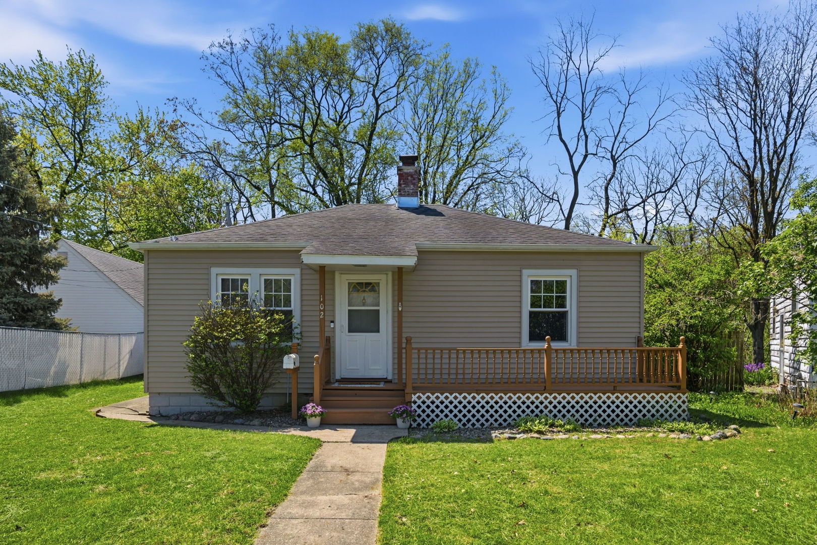 102 18th Avenue Property Photo 1