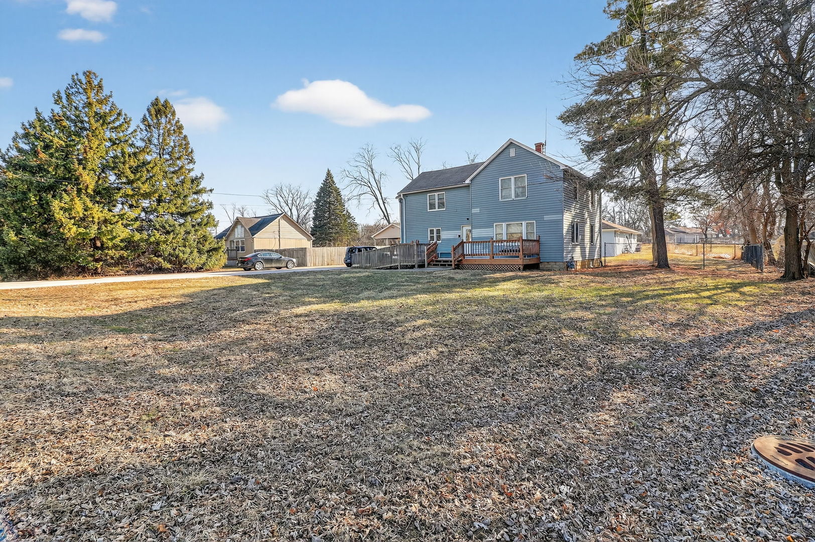 325 Oldfield Road Property Photo 2