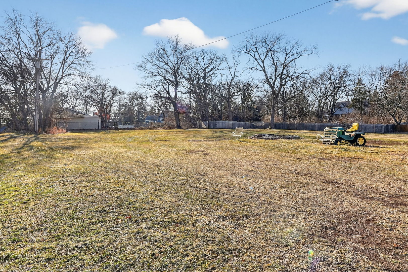 325 Oldfield Road Property Photo 5