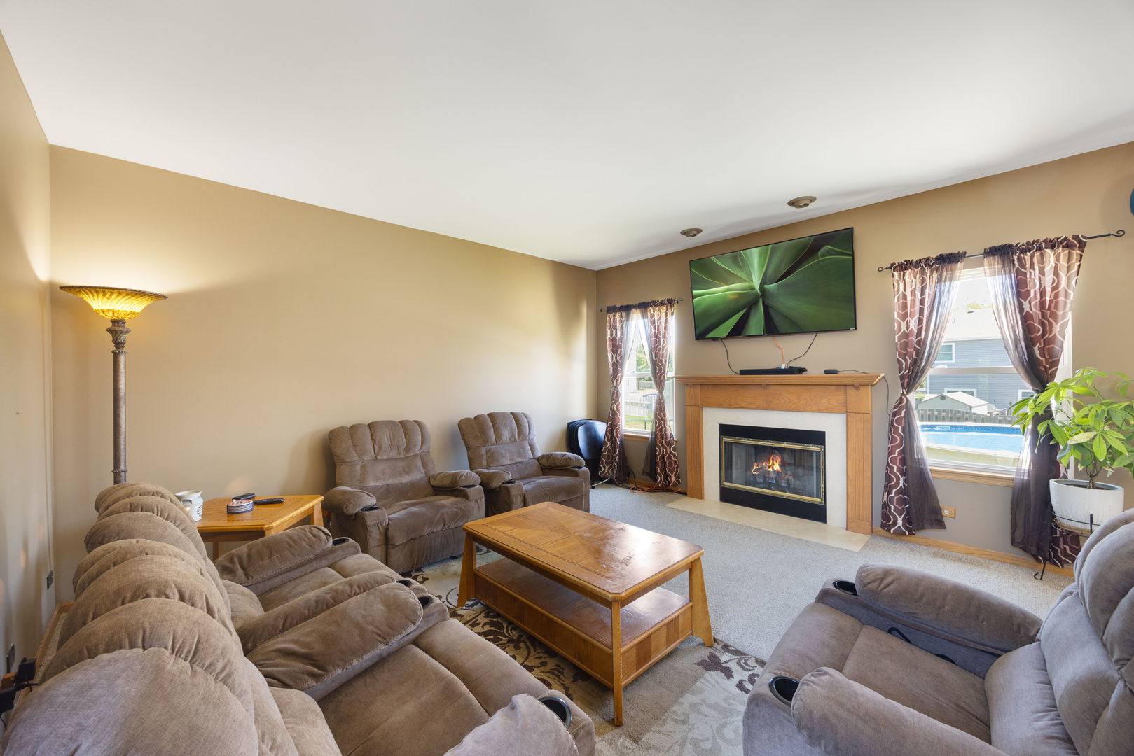 8 Elizabeth Court Property Photo 6