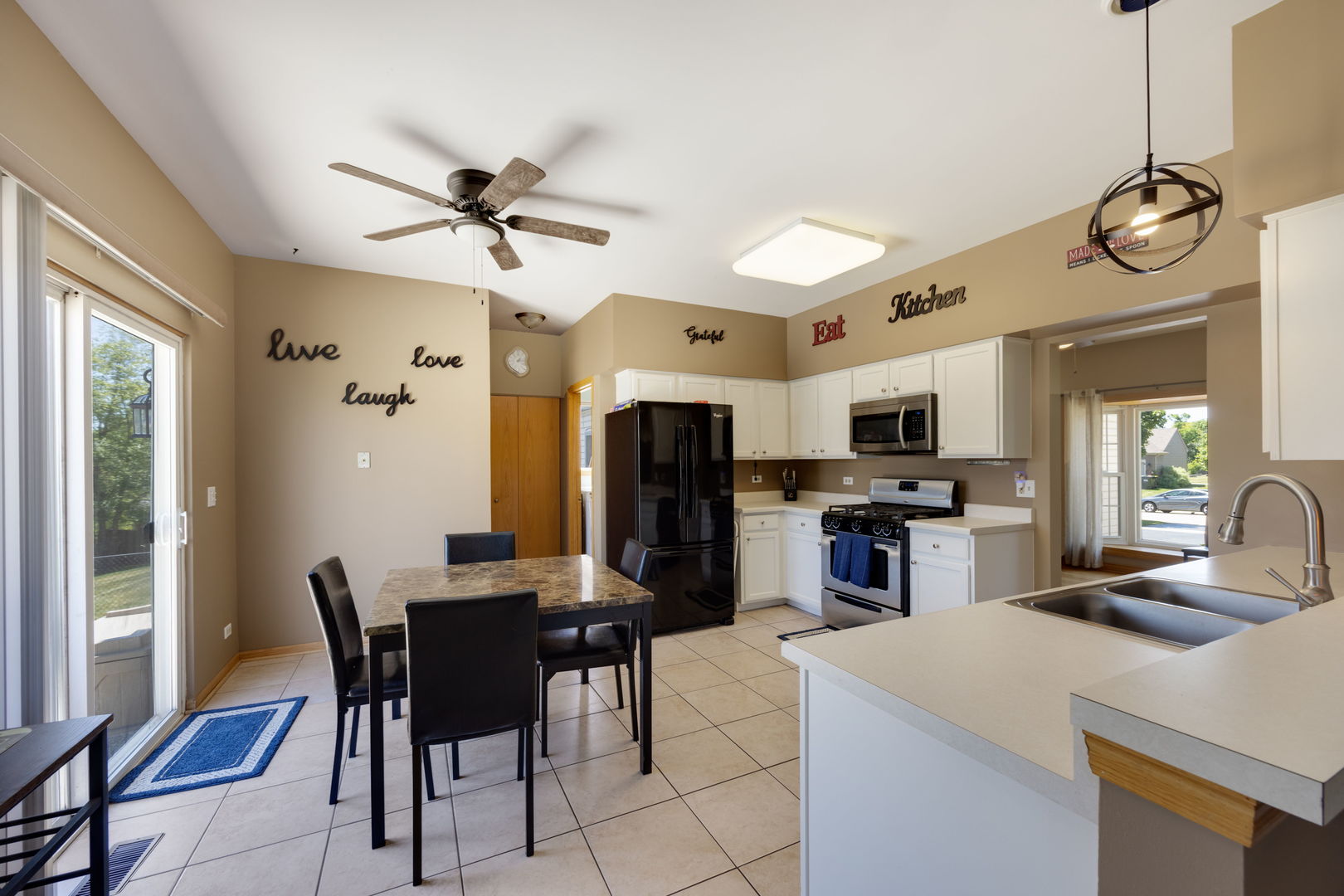 8 Elizabeth Court Property Photo 8