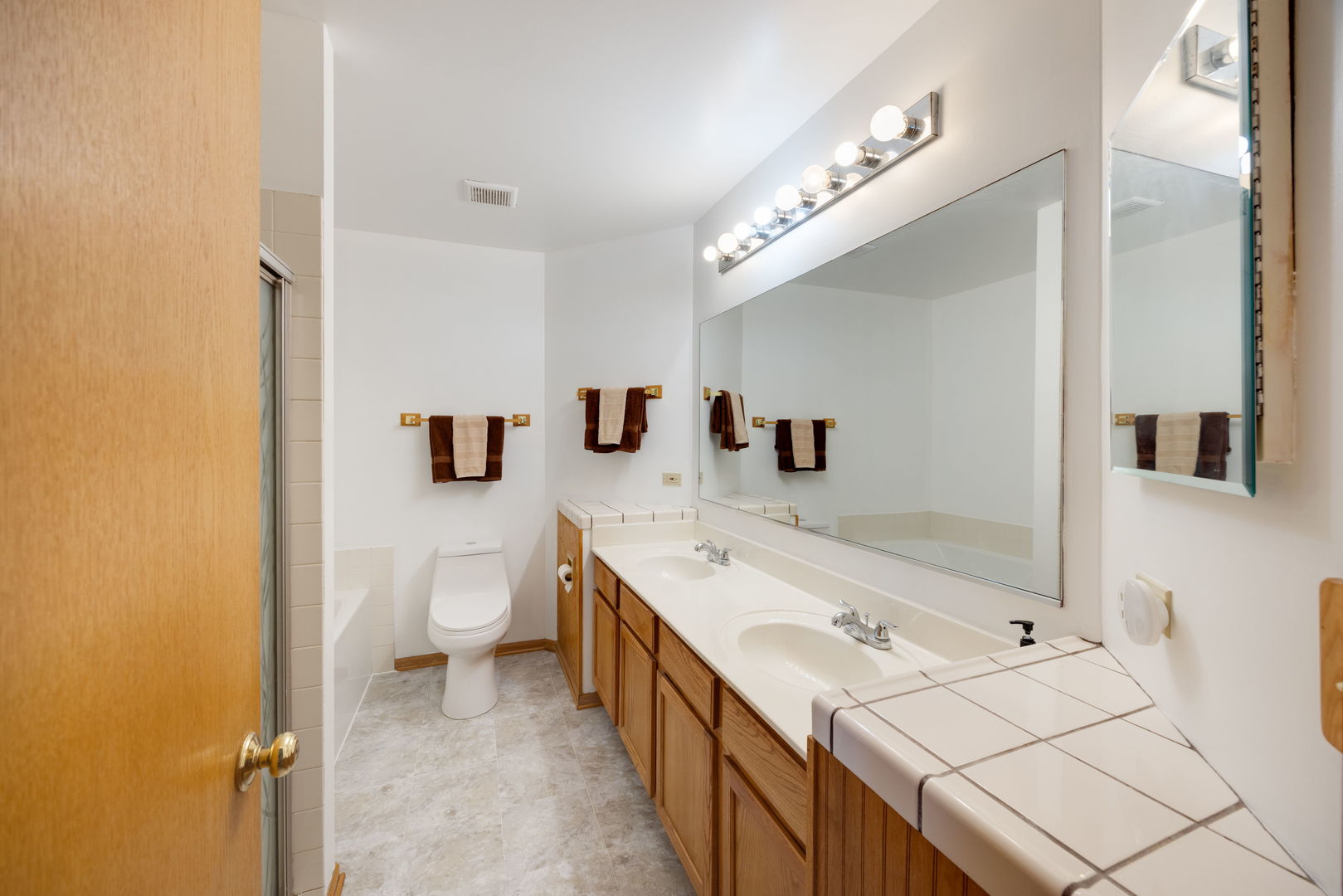 8 Elizabeth Court Property Photo 11