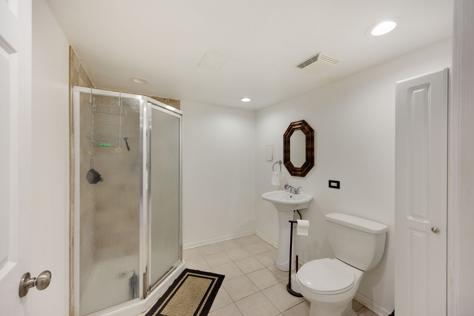 8 Elizabeth Court Property Photo 19