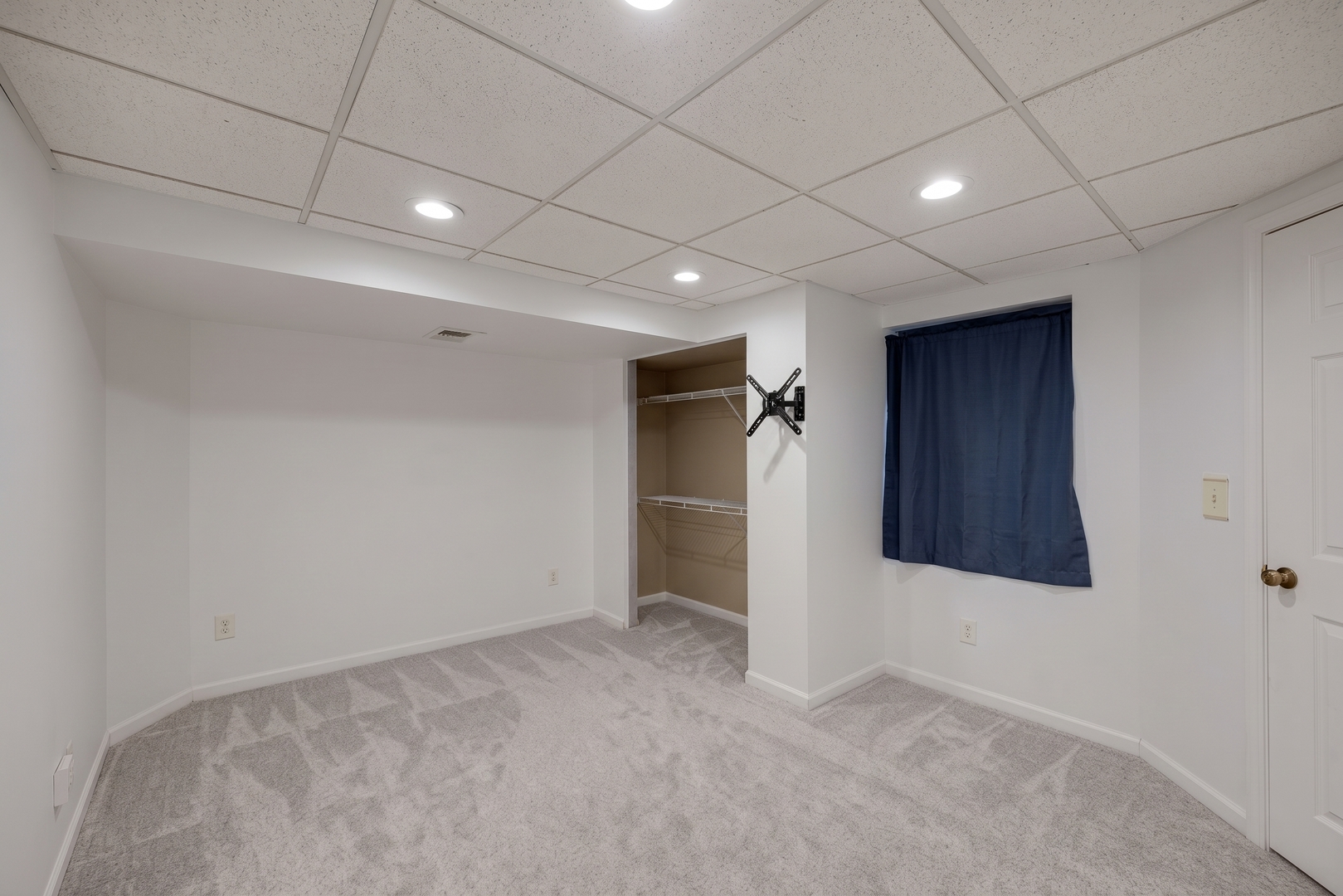 8 Elizabeth Court Property Photo 19