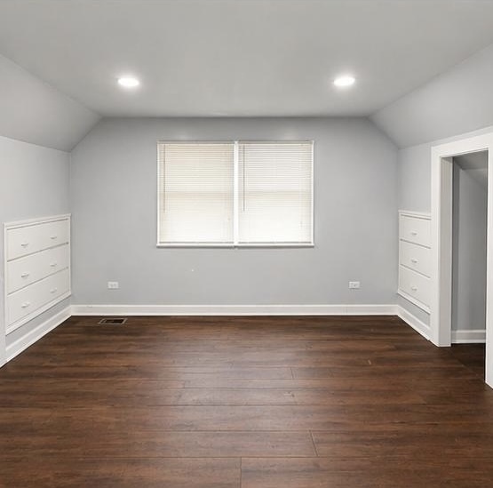 14305 Irving Avenue 2 Property Photo 6