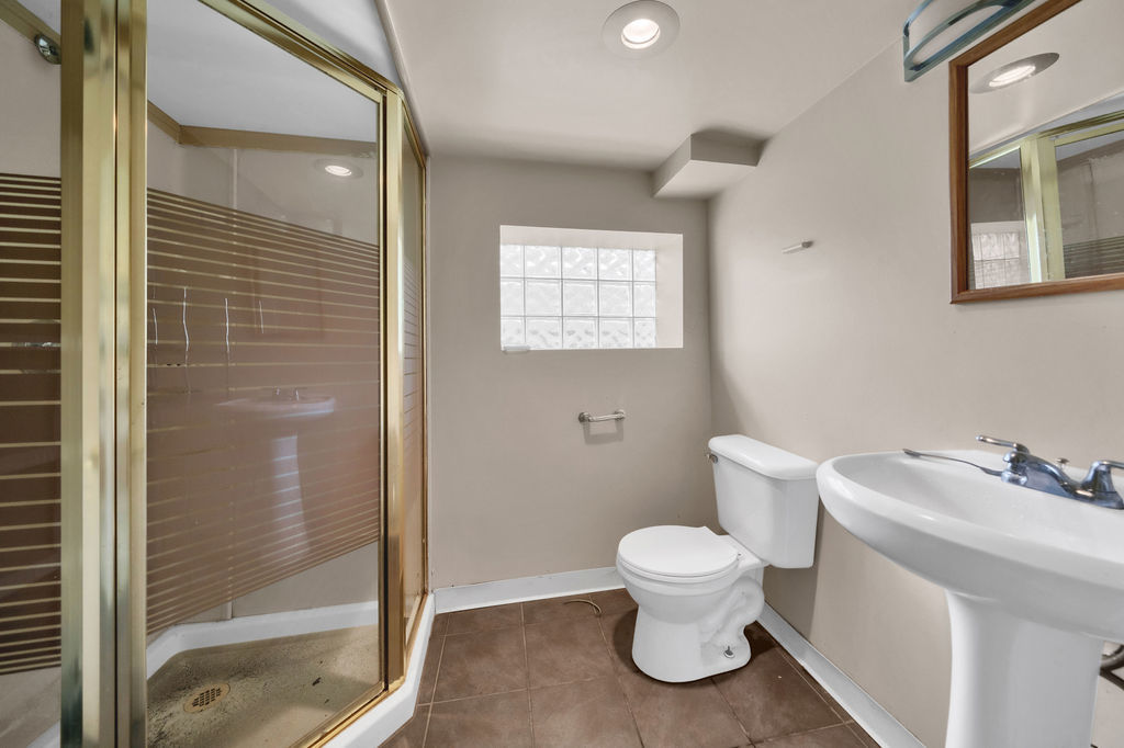 6457 S Pulaski Road Back Property Photo 14