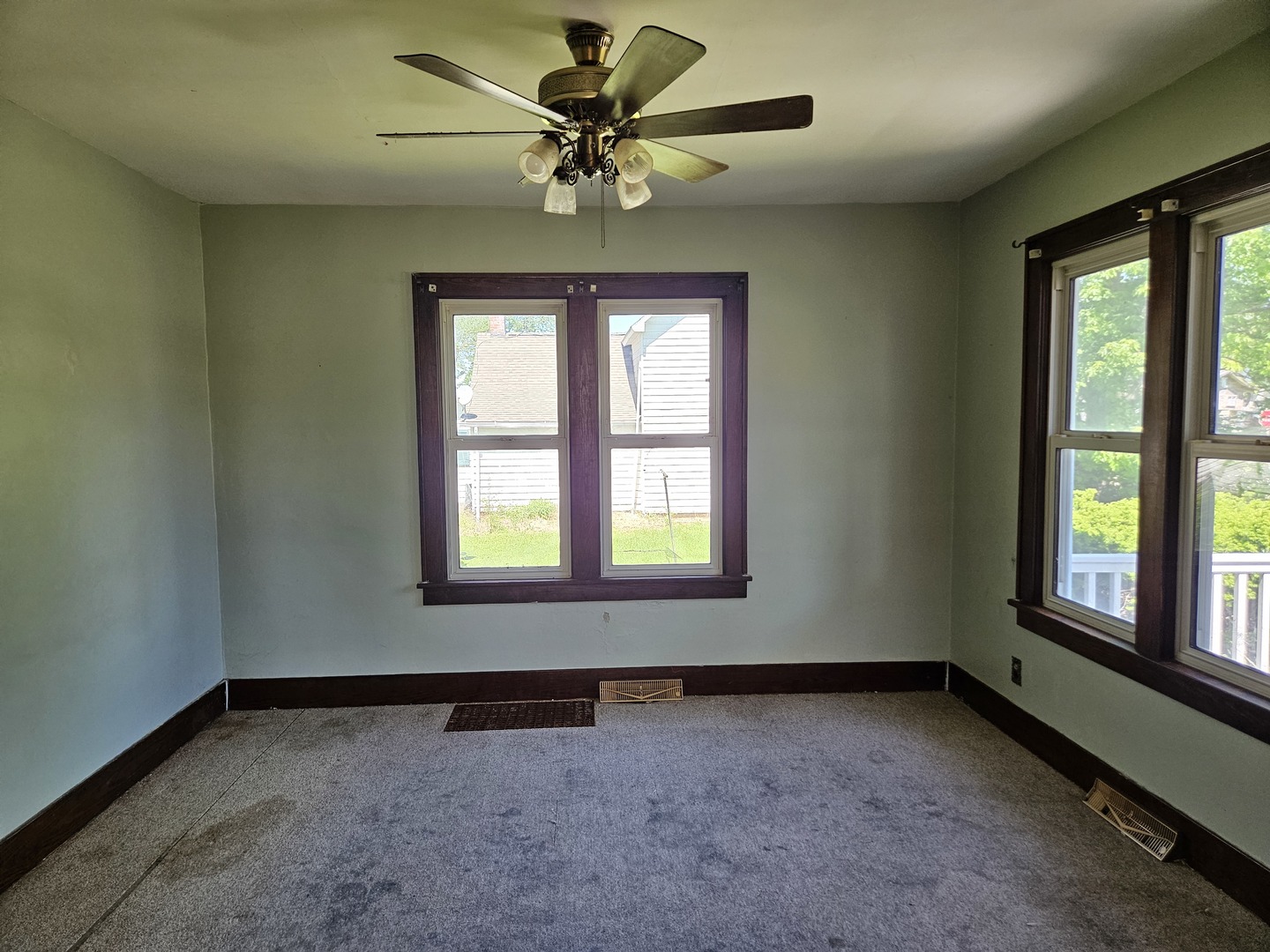 167 N Park Street Property Photo 9