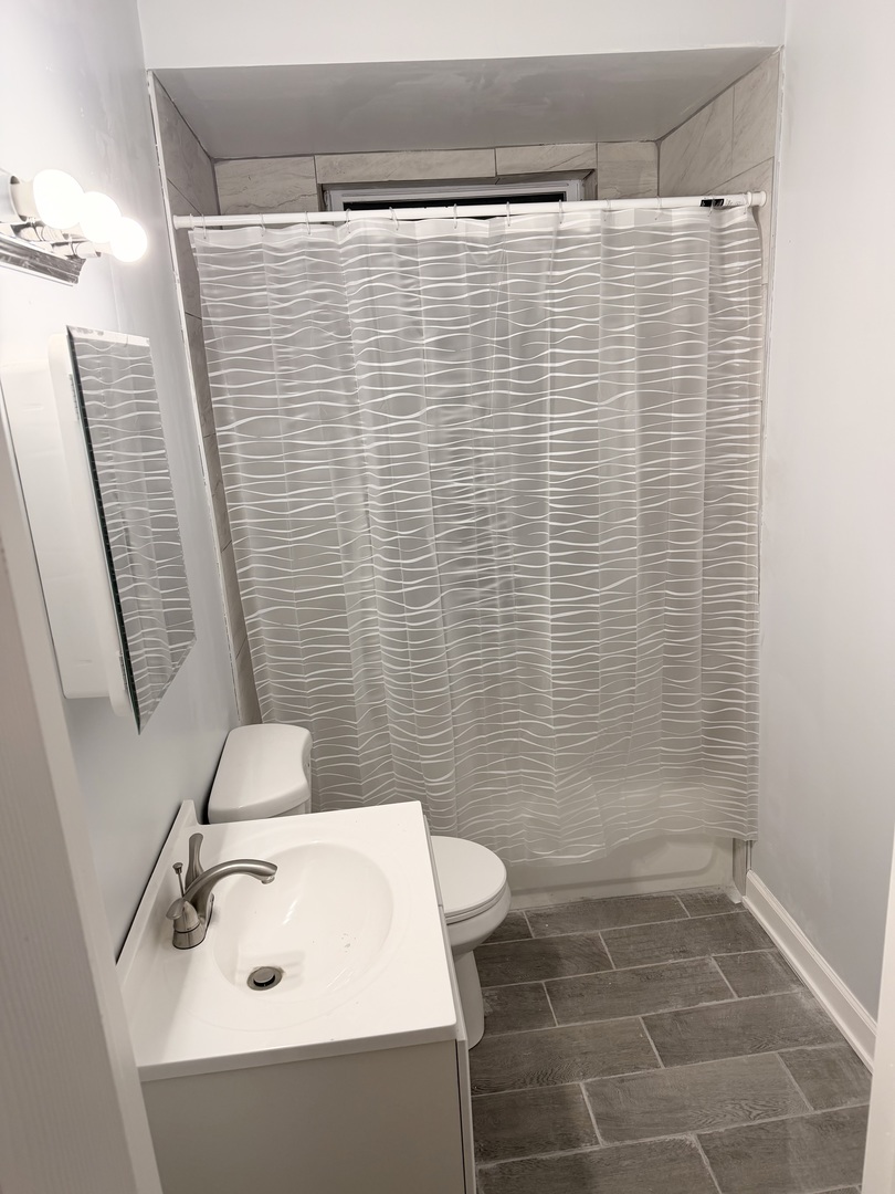 14305 Irving Avenue 1 Property Photo 7