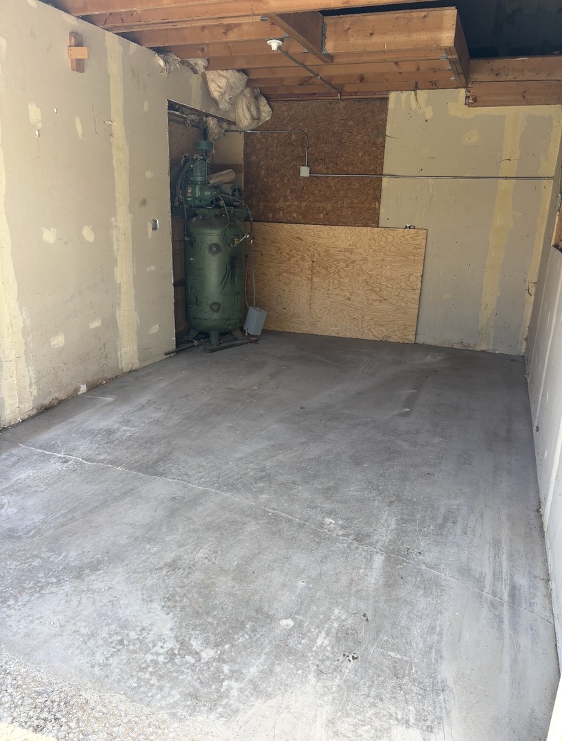 10810 Walnut Lane G Property Photo 2