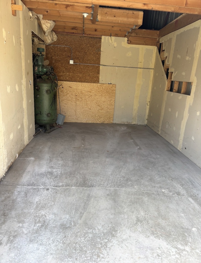 10810 Walnut Lane G Property Photo 3