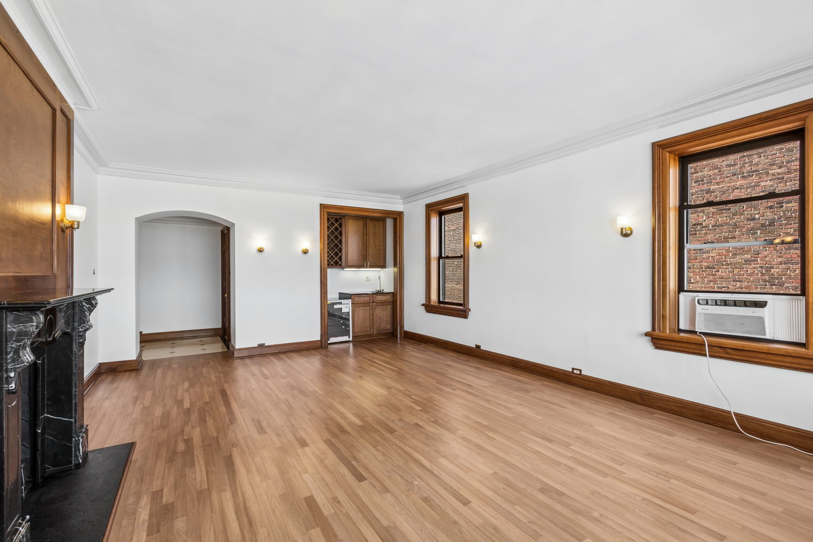 2912 N Commonwealth Avenue 7d Property Photo 9