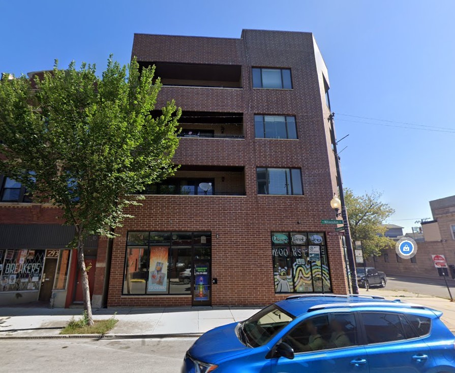 2933 N Milwaukee Avenue Property Photo 1