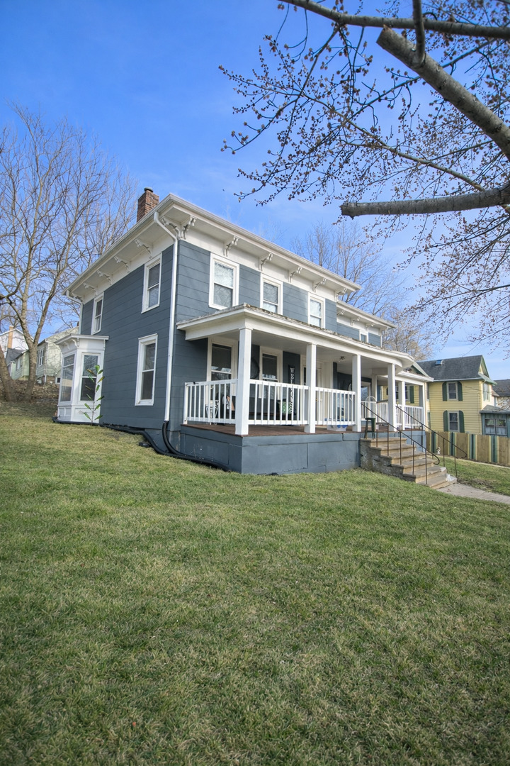 402 S Ottawa Avenue Property Photo 3