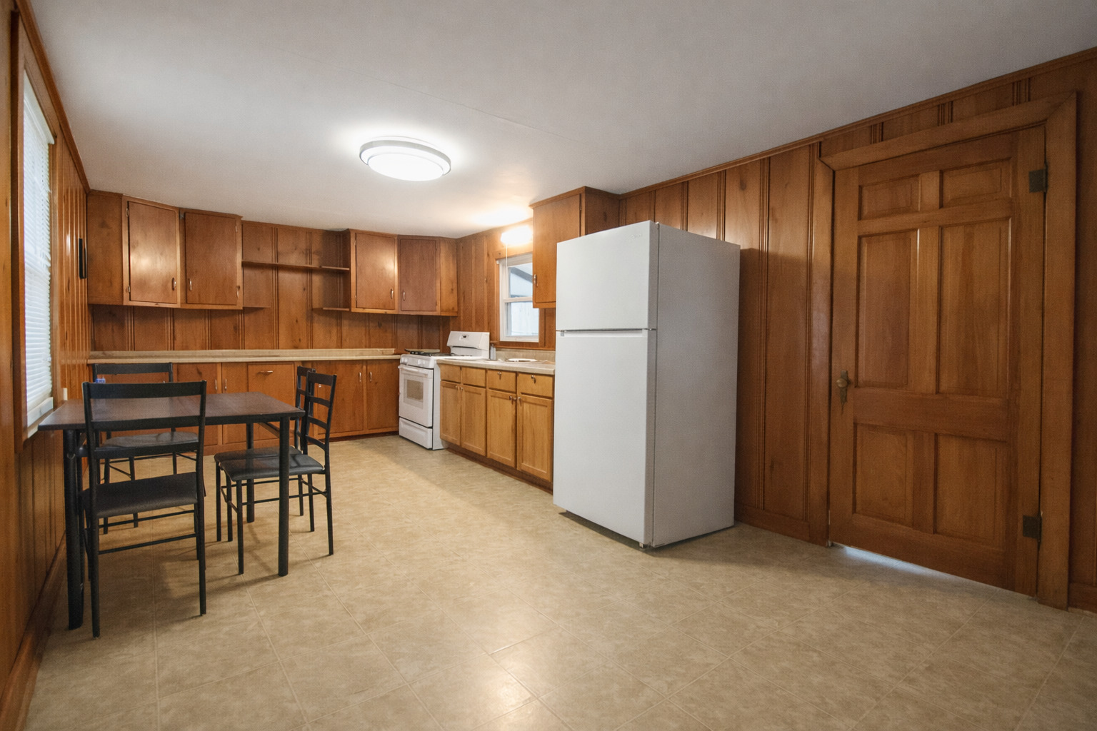 402 S Ottawa Avenue Property Photo 5