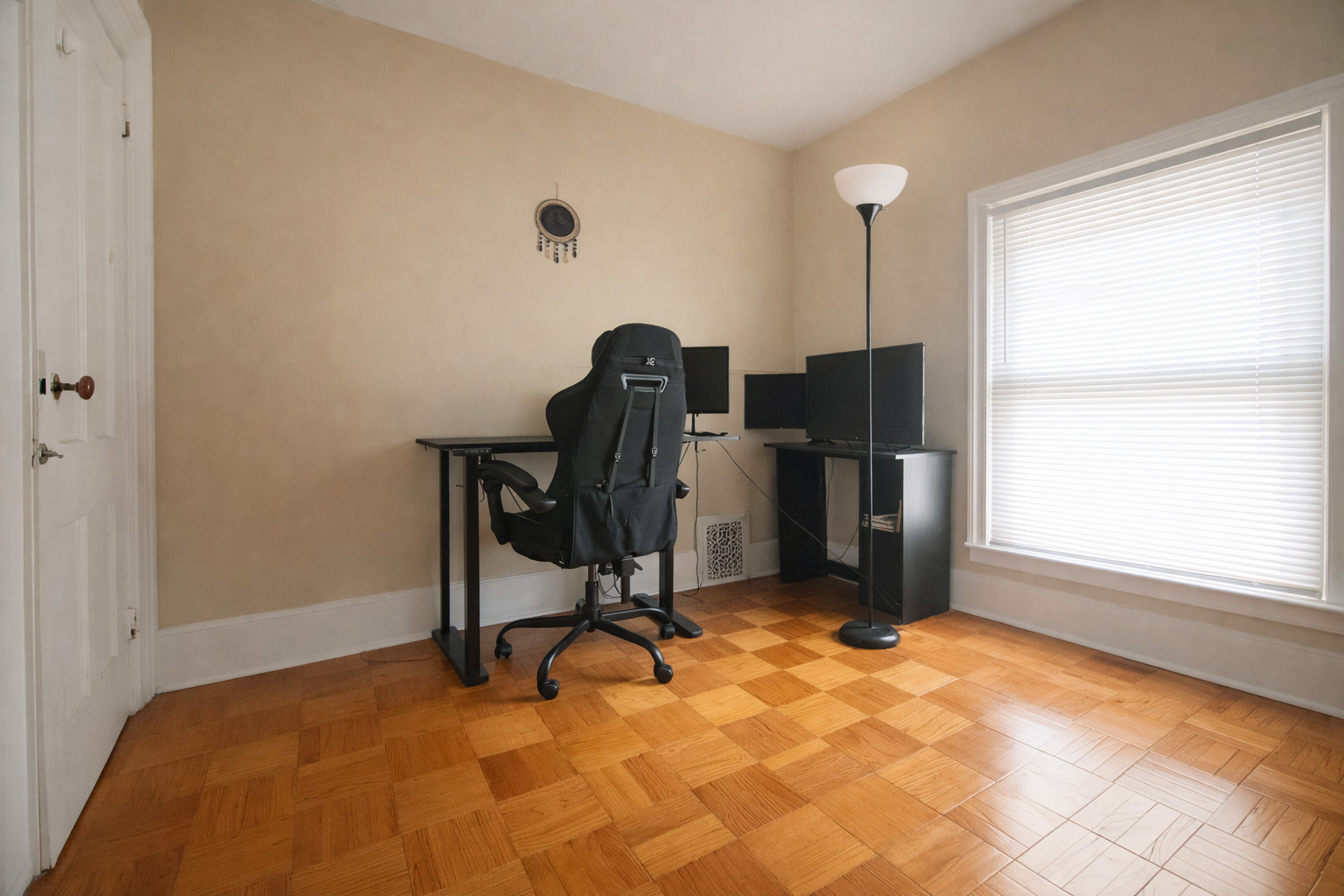 402 S Ottawa Avenue Property Photo 6