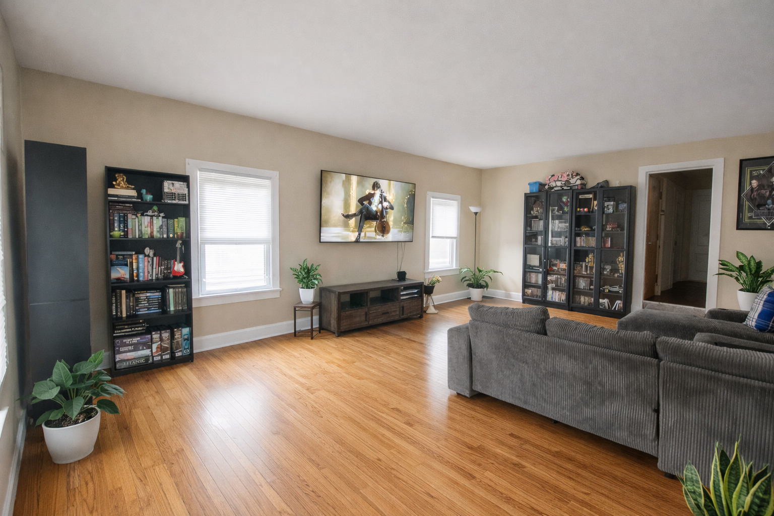 402 S Ottawa Avenue Property Photo 8
