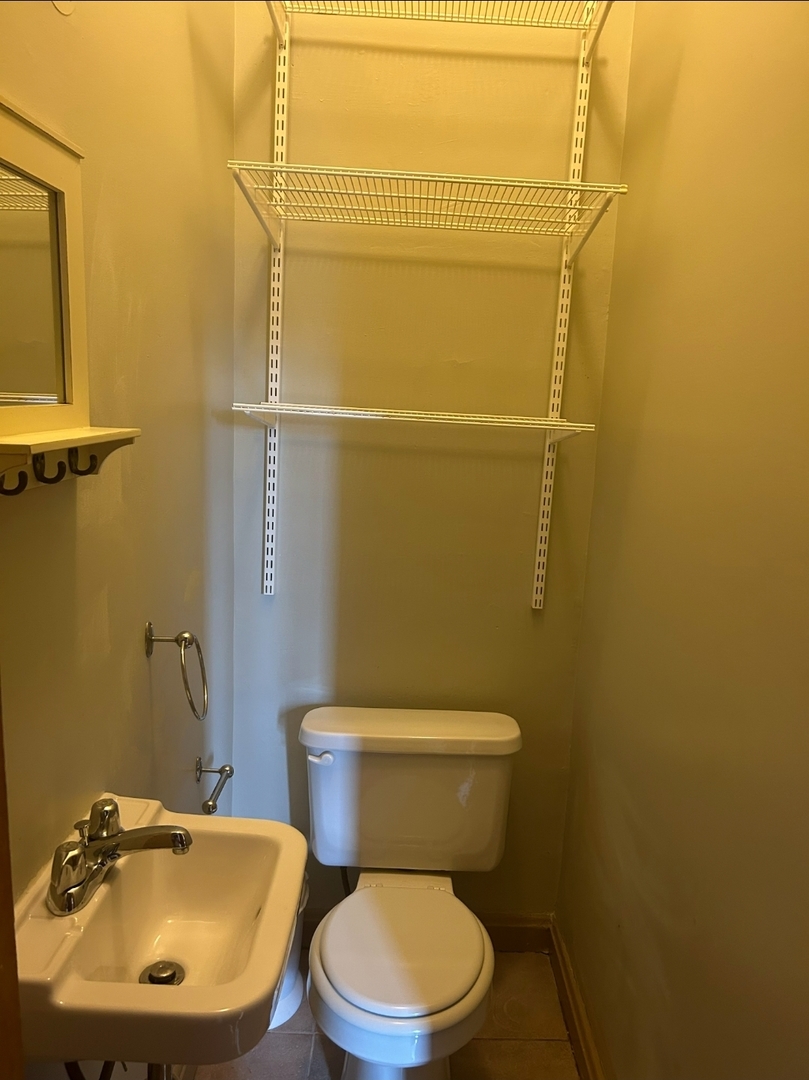 419 E 46th Street Property Photo 8