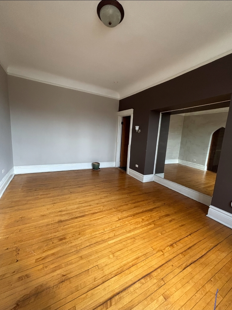 419 E 46th Street Property Photo 15