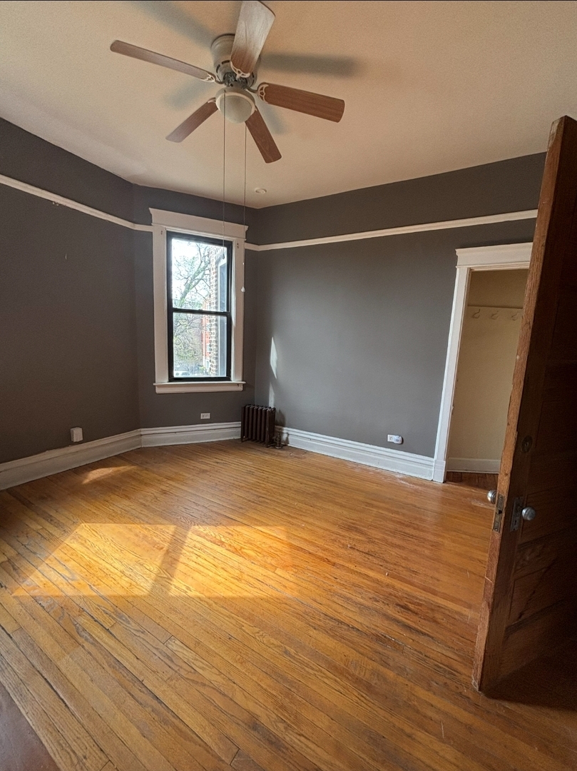 419 E 46th Street Property Photo 16