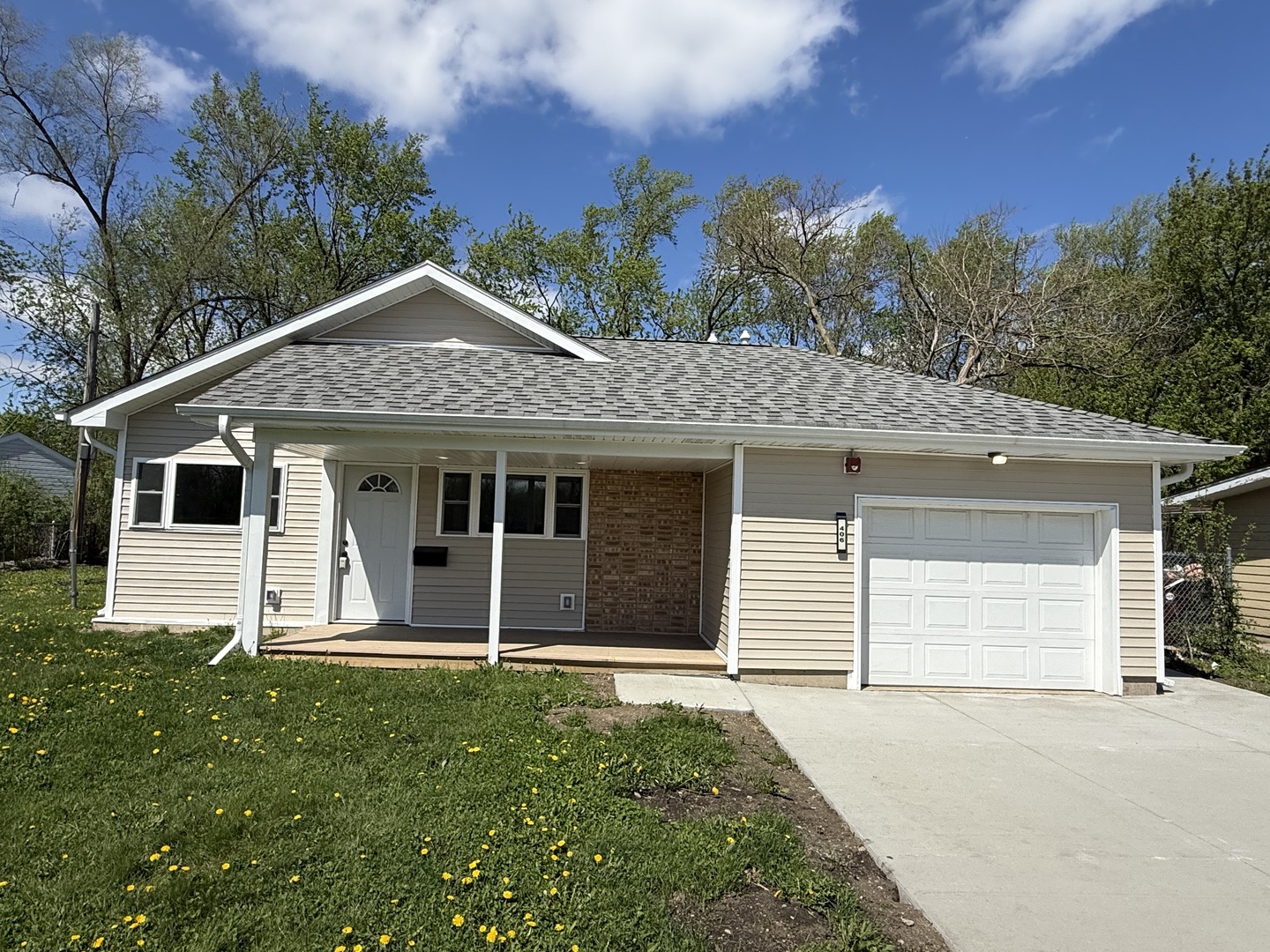 406 Sauk Trail