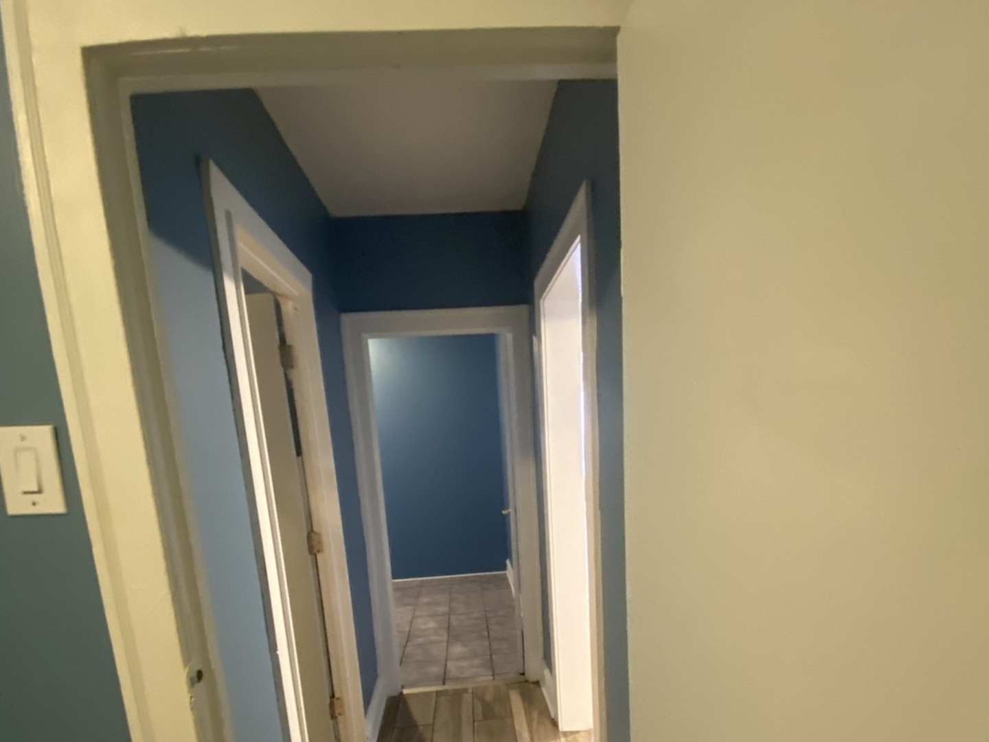 2053 W 70th Street Property Photo 9