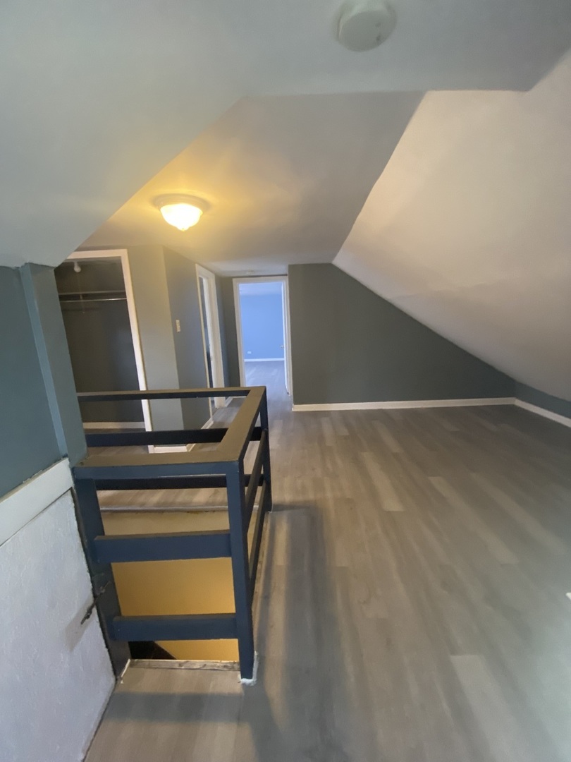 2053 W 70th Street Property Photo 17
