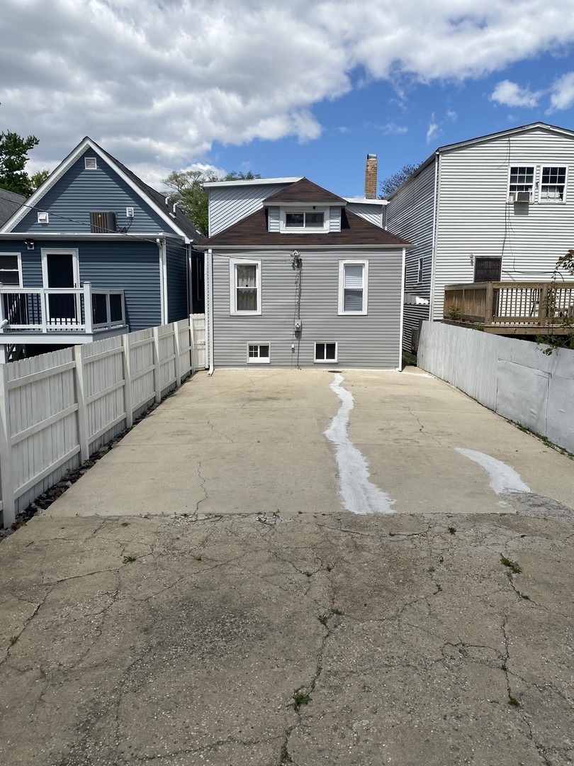 2053 W 70th Street Property Photo 40